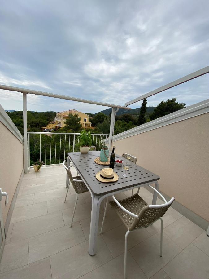 Apartment Vital Nerezine Exteriér fotografie